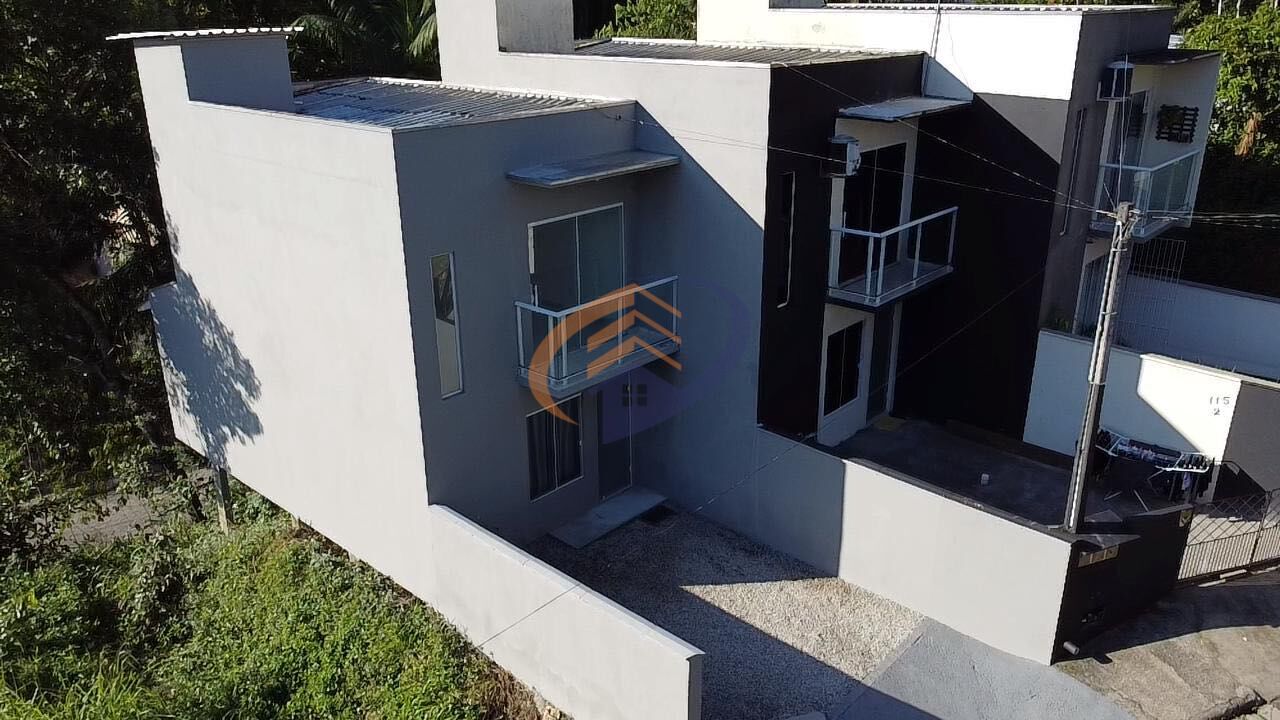 Sobrado de 2 quartos, 75m² no bairro Azambuja, em Brusque | Eu Corretor