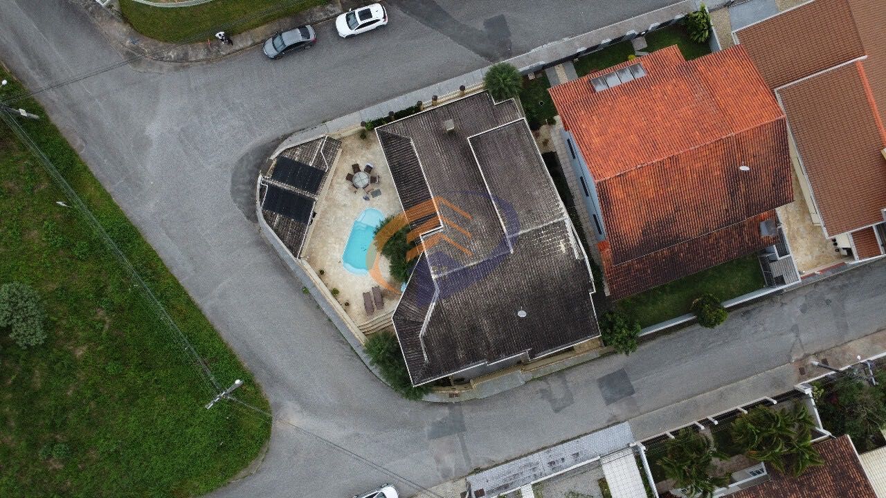 Casa de 4 quartos, 271m² no bairro Centro I, em Brusque | Eu Corretor
