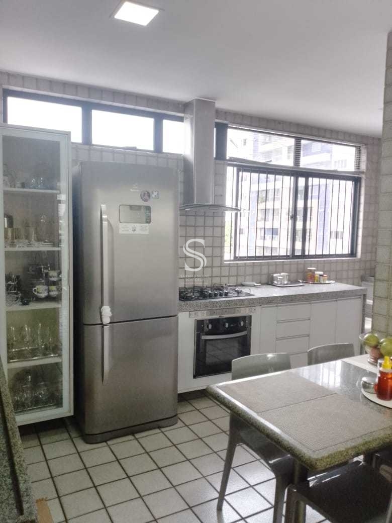 Apartamento à venda com 3 quartos, 140m² - Foto 35