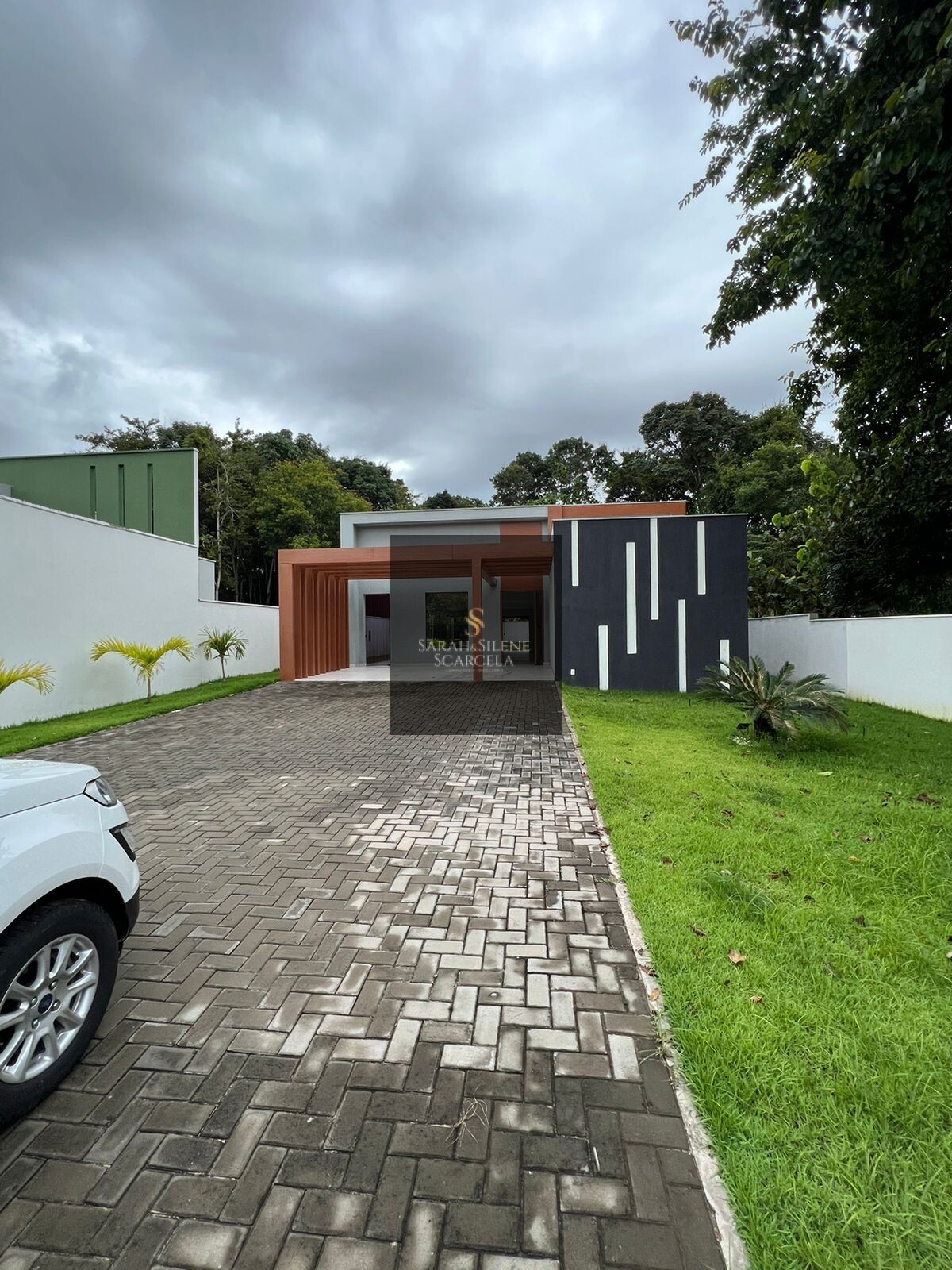 Casa de Condomínio à venda com 3 quartos, 243m² - Foto 4