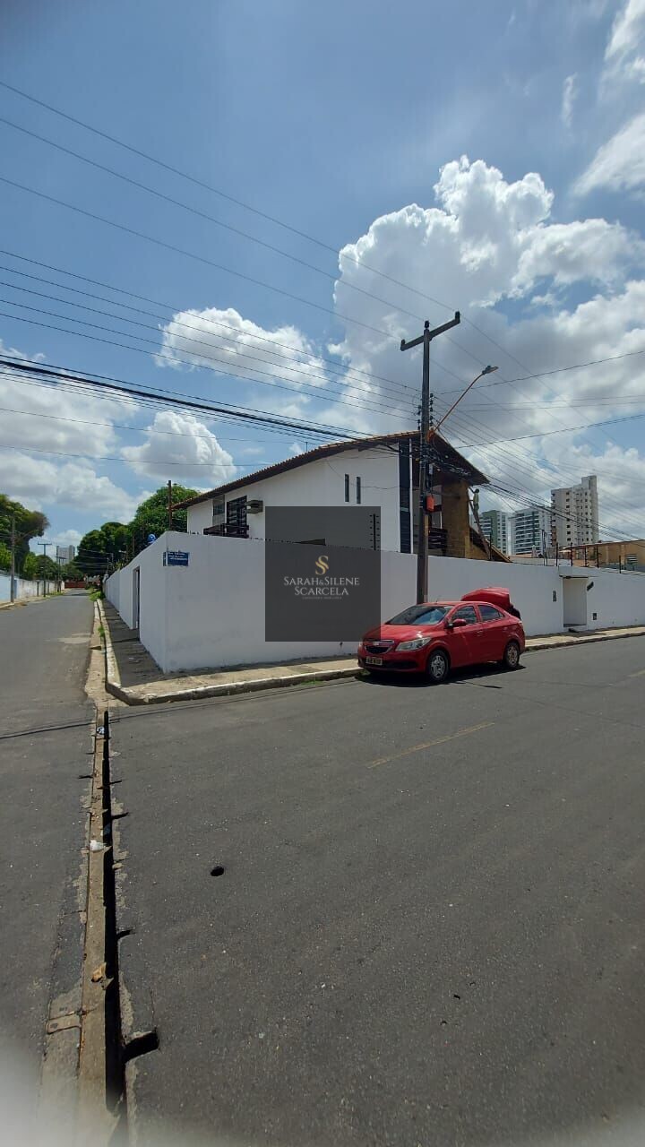 Casa à venda com 3 quartos, 350m² - Foto 3