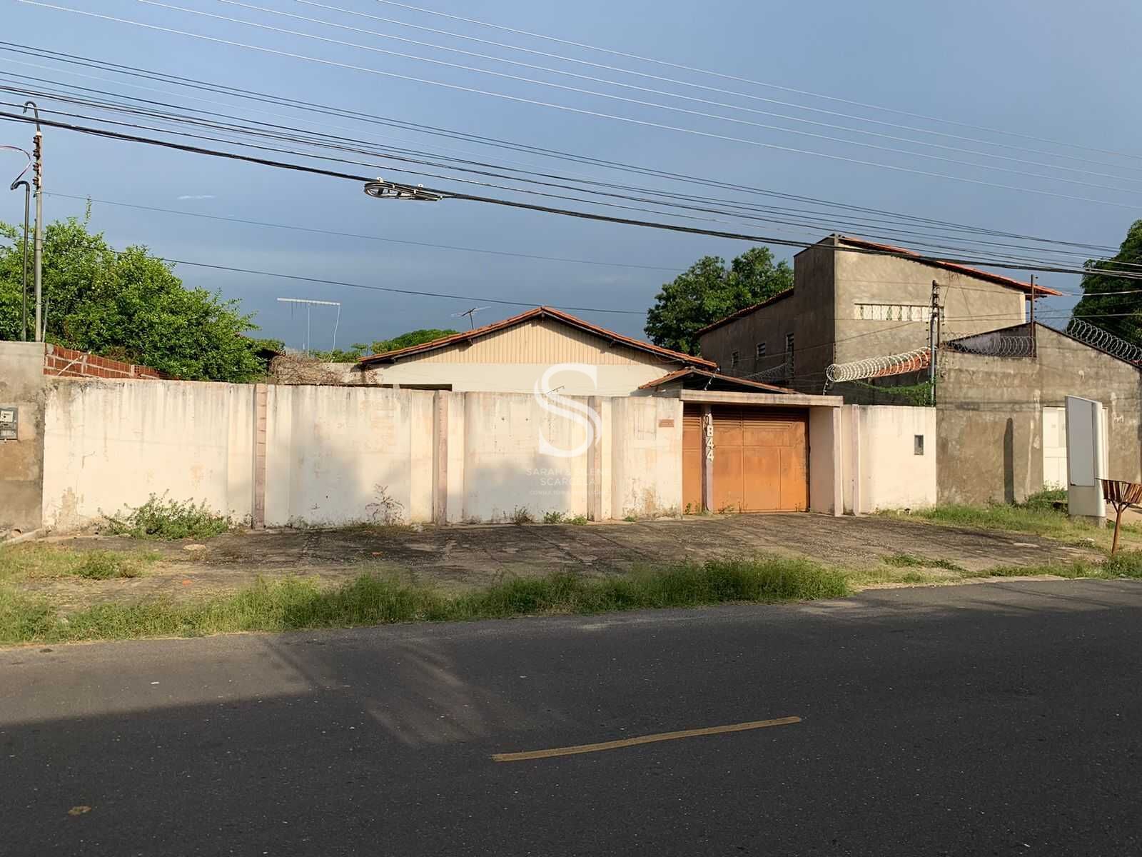 Prédio Inteiro à venda com 3 quartos, 250m² - Foto 1