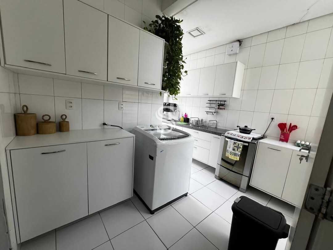 Casa à venda com 4 quartos, 262m² - Foto 6