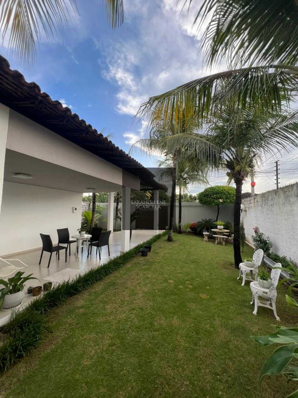 Casa à venda com 3 quartos, 220m² - Foto 2