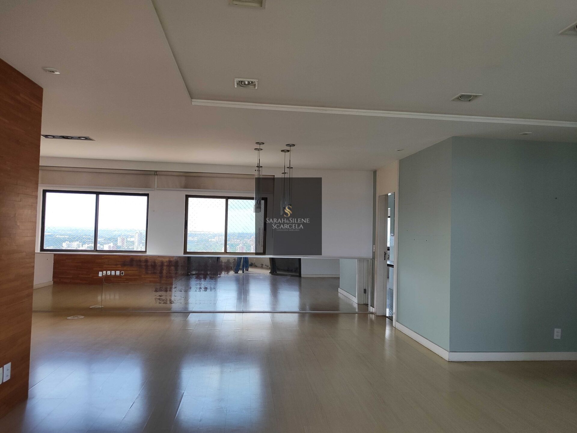 Apartamento à venda com 3 quartos, 219m² - Foto 10