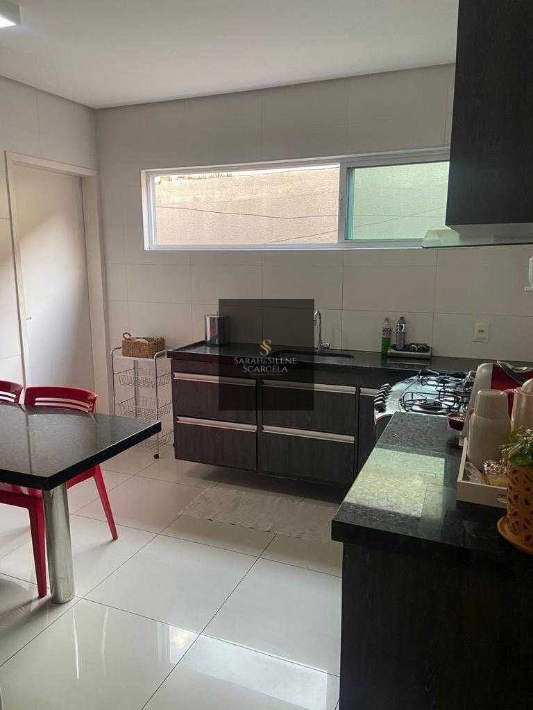 Casa à venda com 3 quartos, 300m² - Foto 14