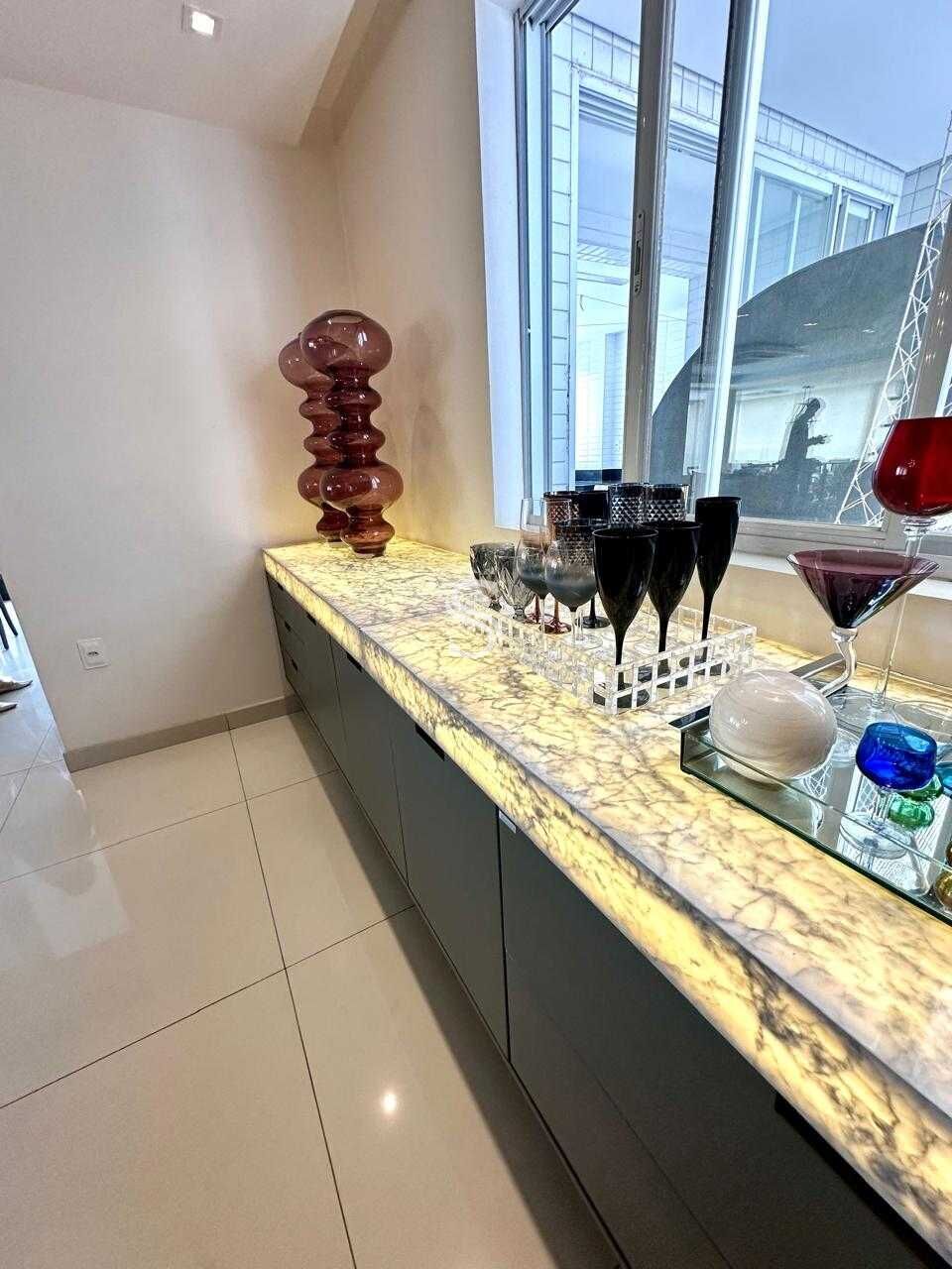 Apartamento à venda com 3 quartos, 287m² - Foto 12