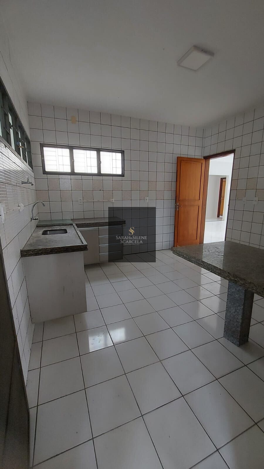 Casa à venda com 3 quartos, 199m² - Foto 10