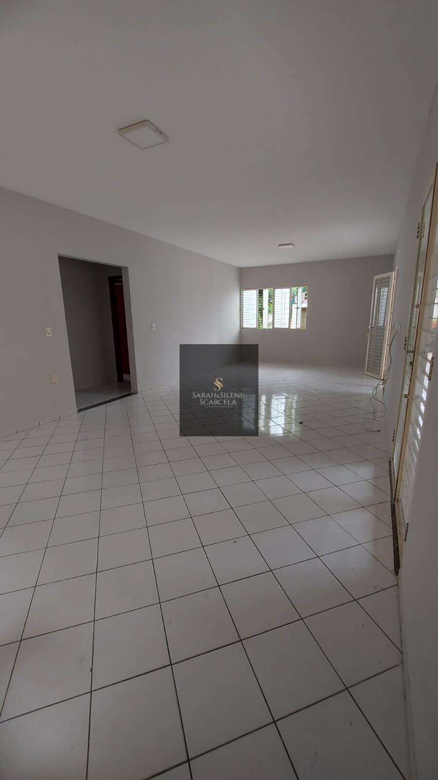 Casa à venda com 3 quartos, 199m² - Foto 8