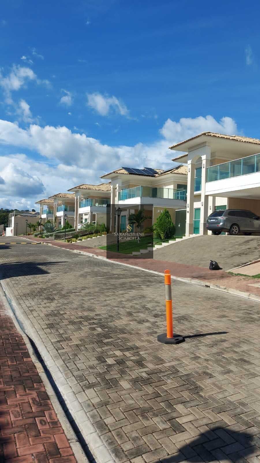 Casa de Condomínio à venda com 4 quartos, 288m² - Foto 2