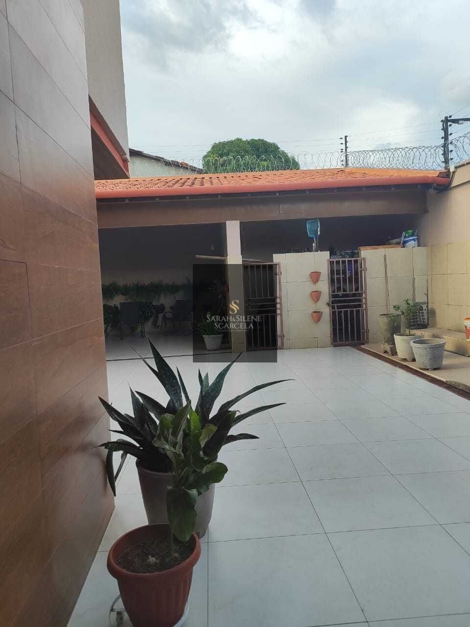 Casa à venda com 5 quartos, 200m² - Foto 9