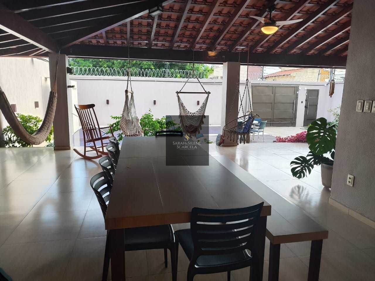 Casa à venda com 5 quartos, 200m² - Foto 13