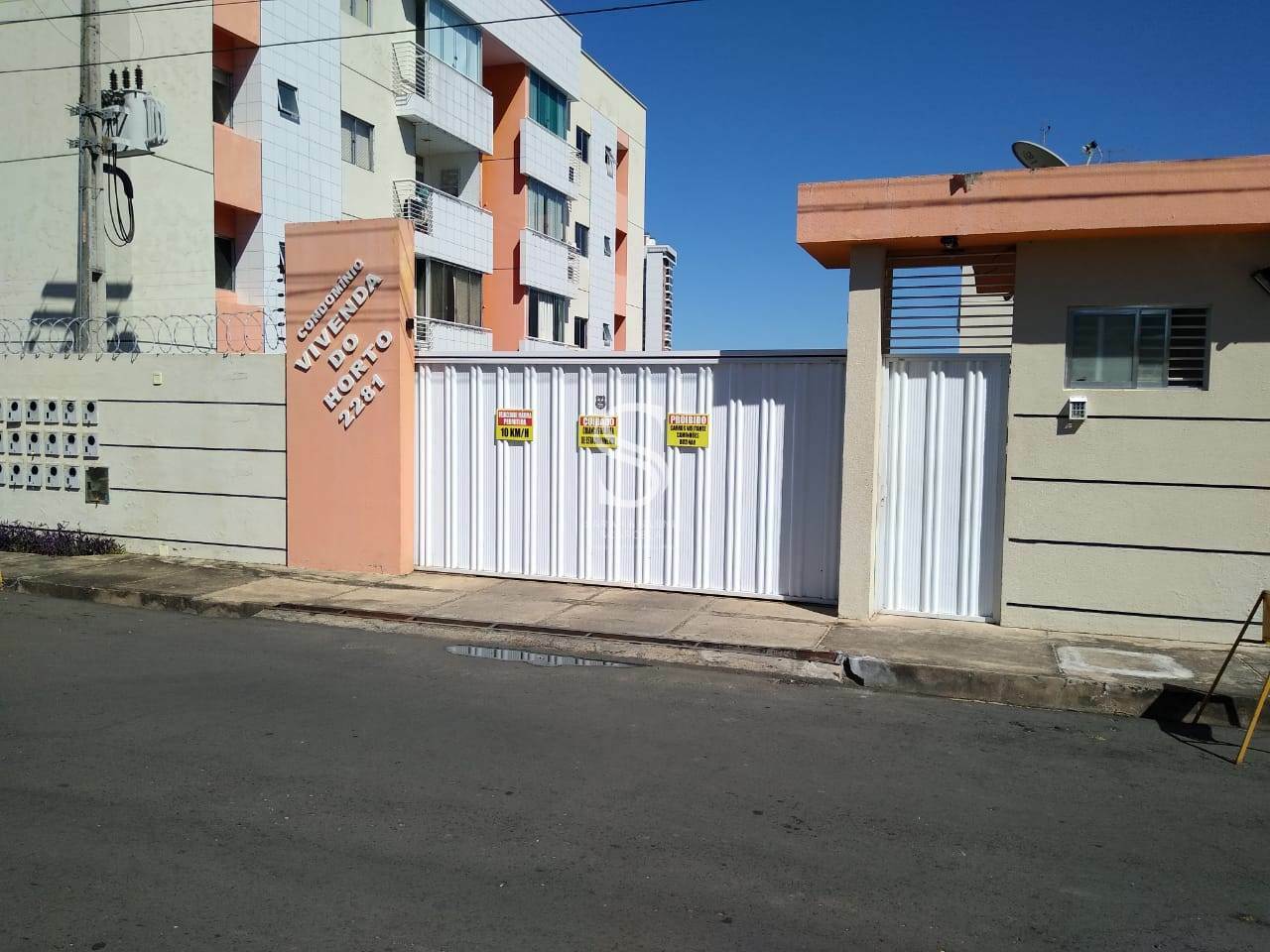 Apartamento à venda com 3 quartos, 75m² - Foto 1