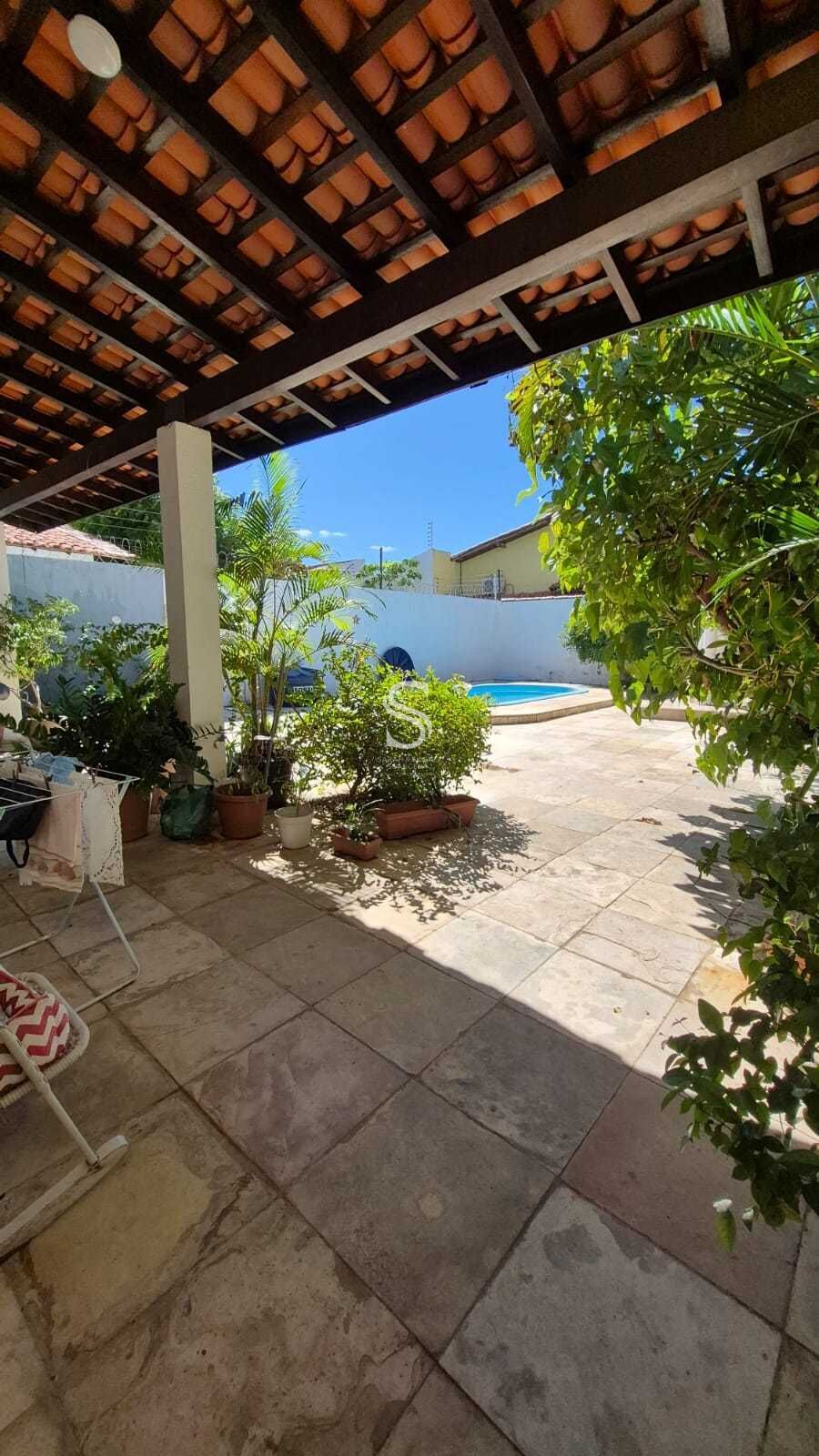 Casa, 3 quartos, 258 m² - Foto 47