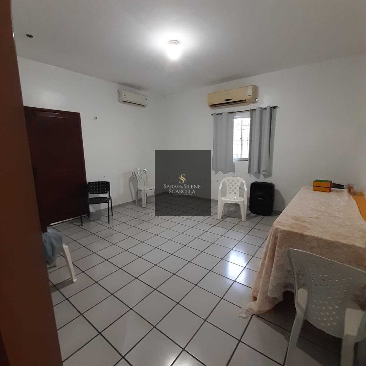 Casa à venda com 5 quartos, 240m² - Foto 14