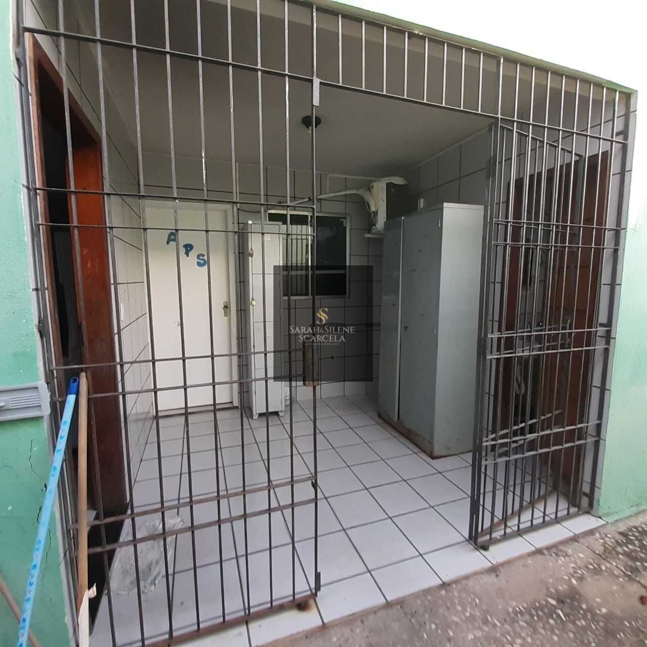 Casa à venda com 5 quartos, 240m² - Foto 16