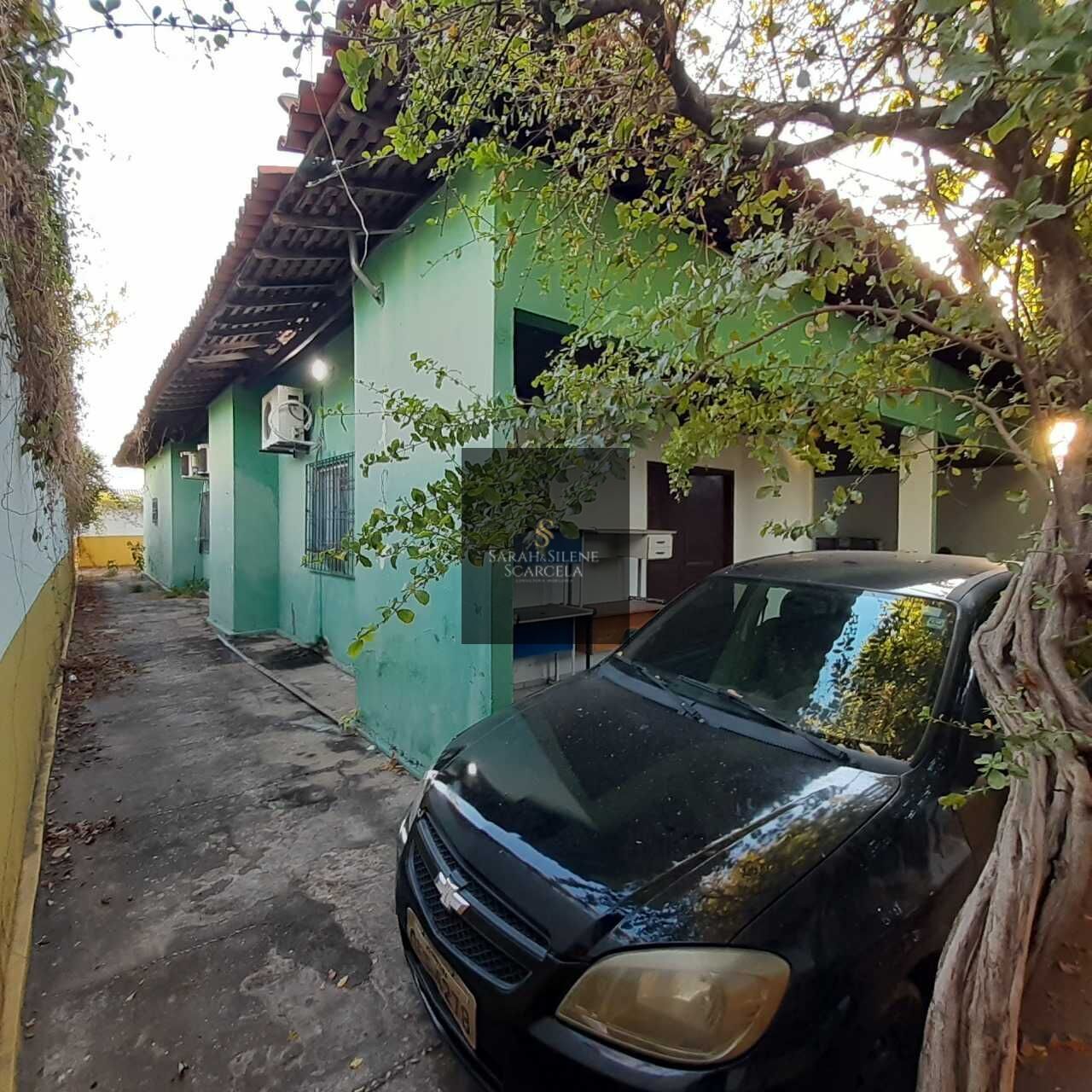 Casa à venda com 5 quartos, 240m² - Foto 3