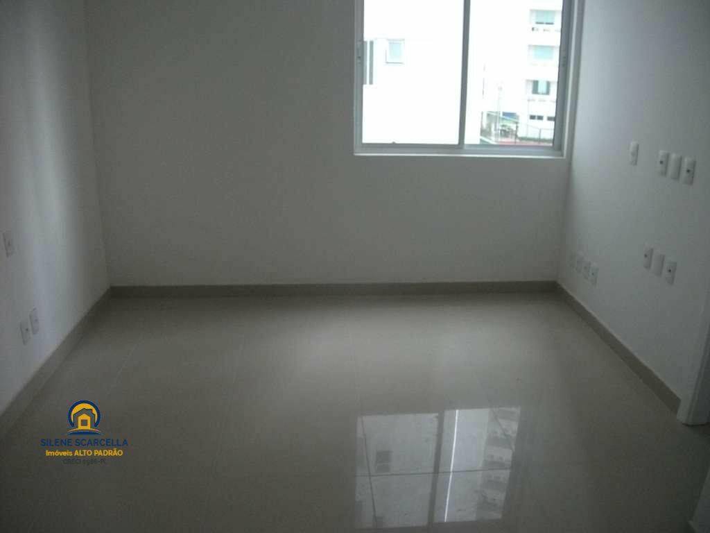 Apartamento à venda com 3 quartos, 136m² - Foto 18