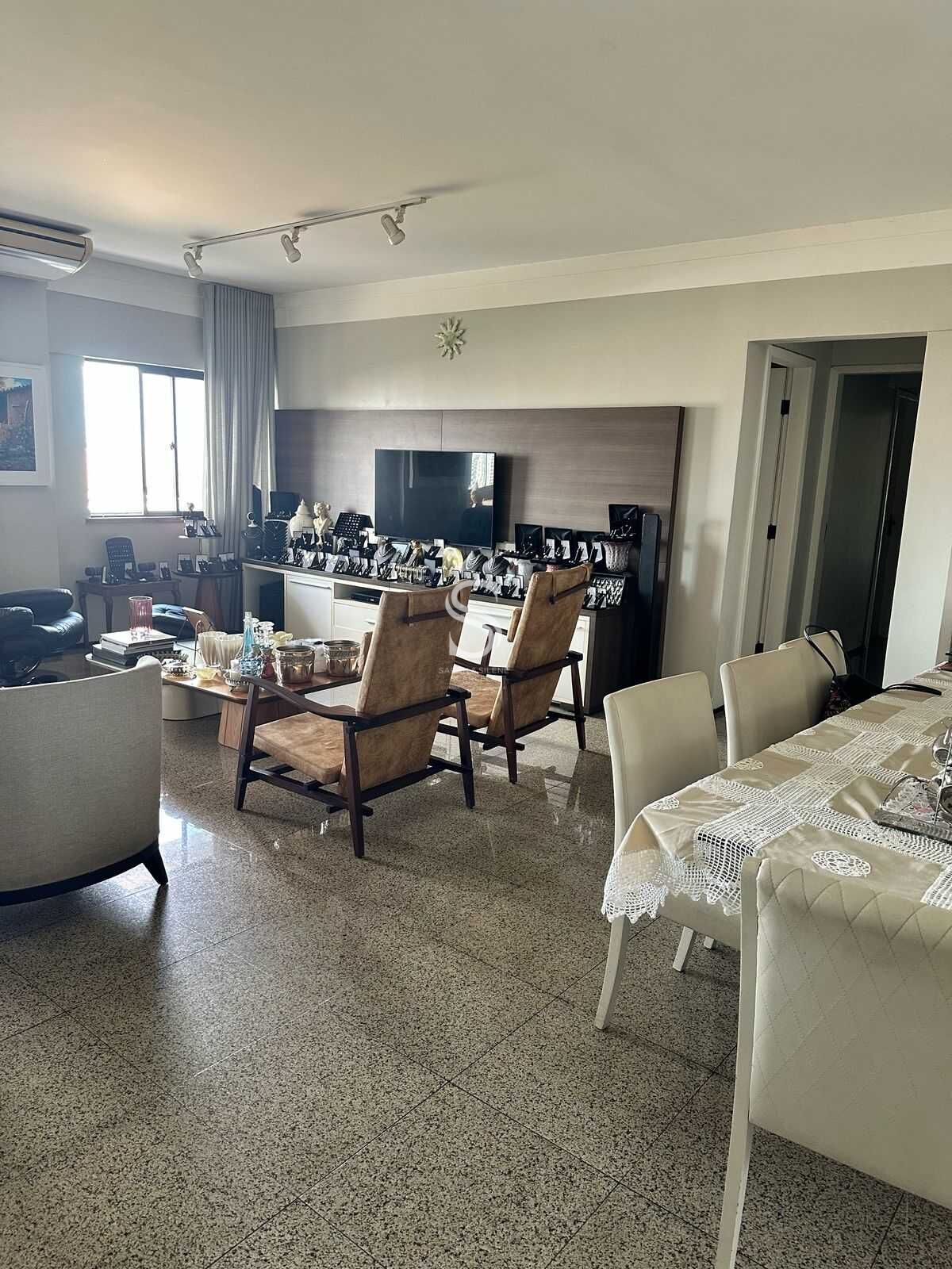 Apartamento à venda com 3 quartos, 183m² - Foto 9