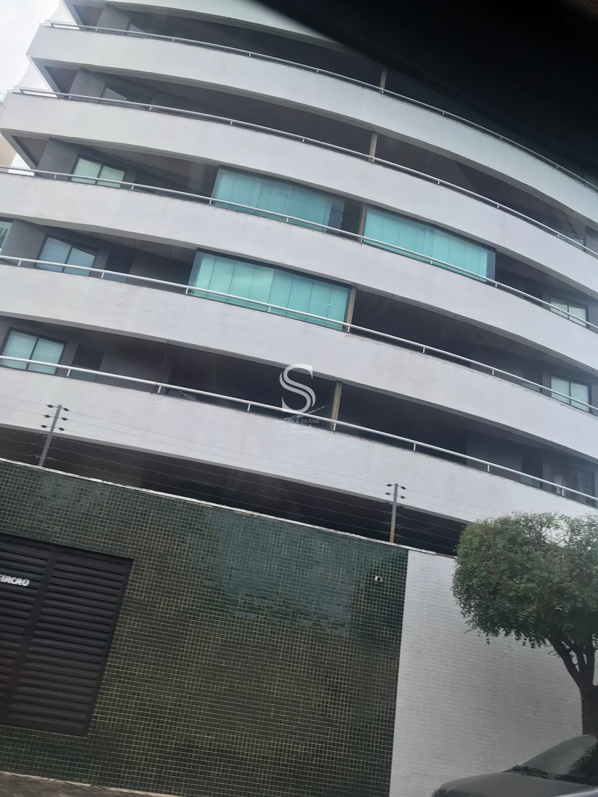 Apartamento à venda com 3 quartos, 118m² - Foto 3