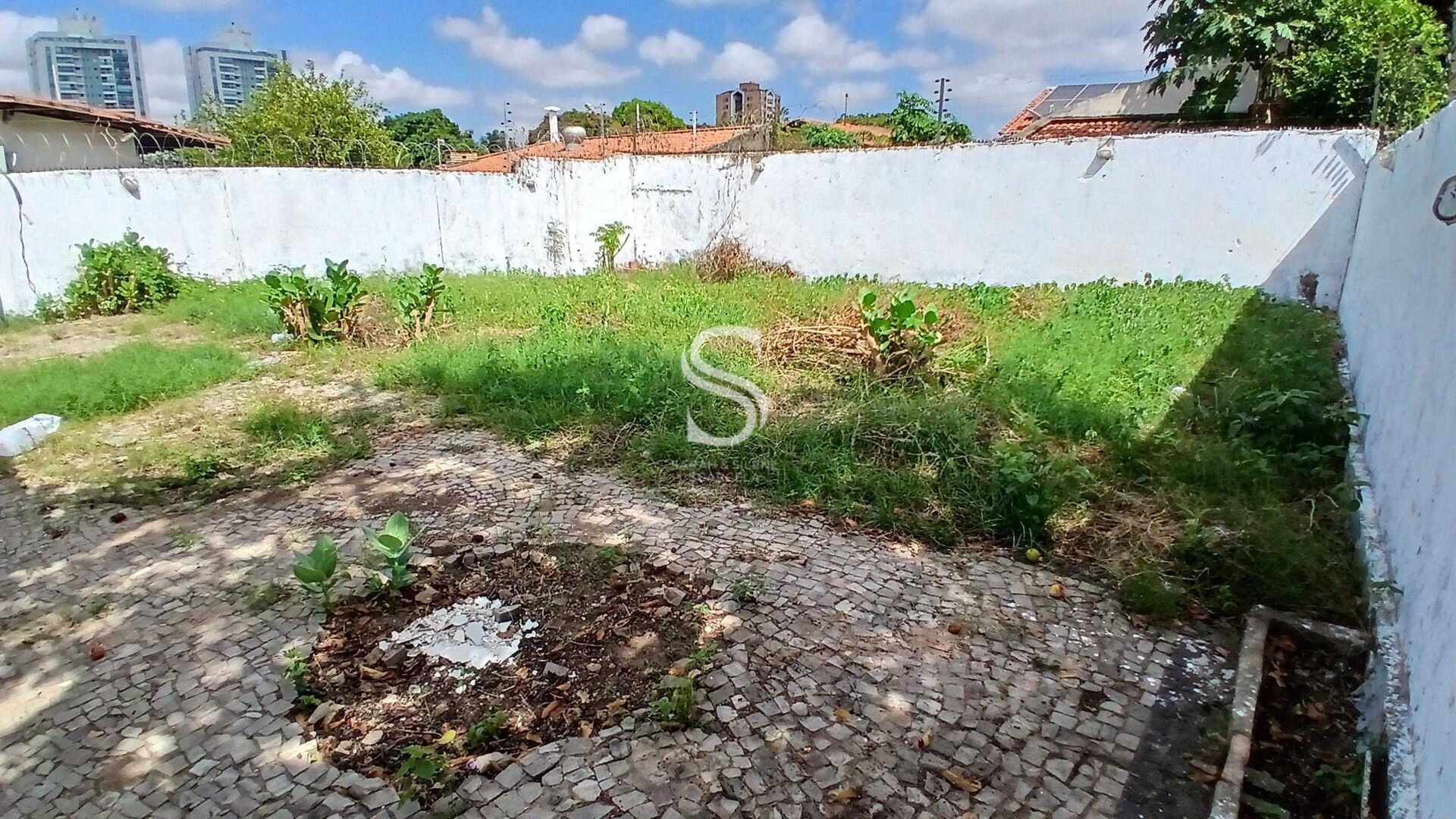 Casa à venda com 3 quartos, 180m² - Foto 8