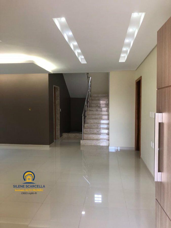 Casa à venda com 3 quartos, 275m² - Foto 4