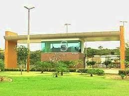 Casa de Condomínio à venda com 3 quartos, 352m² - Foto 2