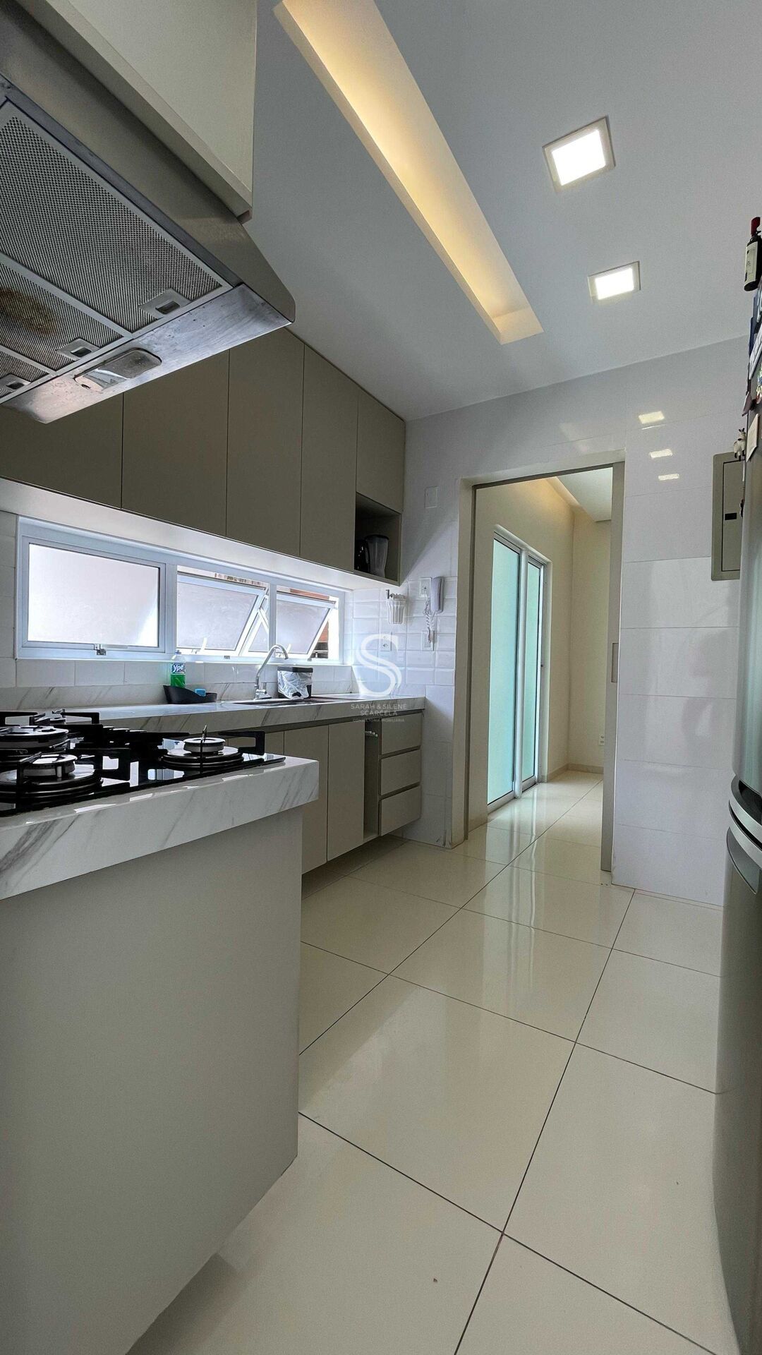 Casa de Condomínio à venda com 4 quartos, 126m² - Foto 9