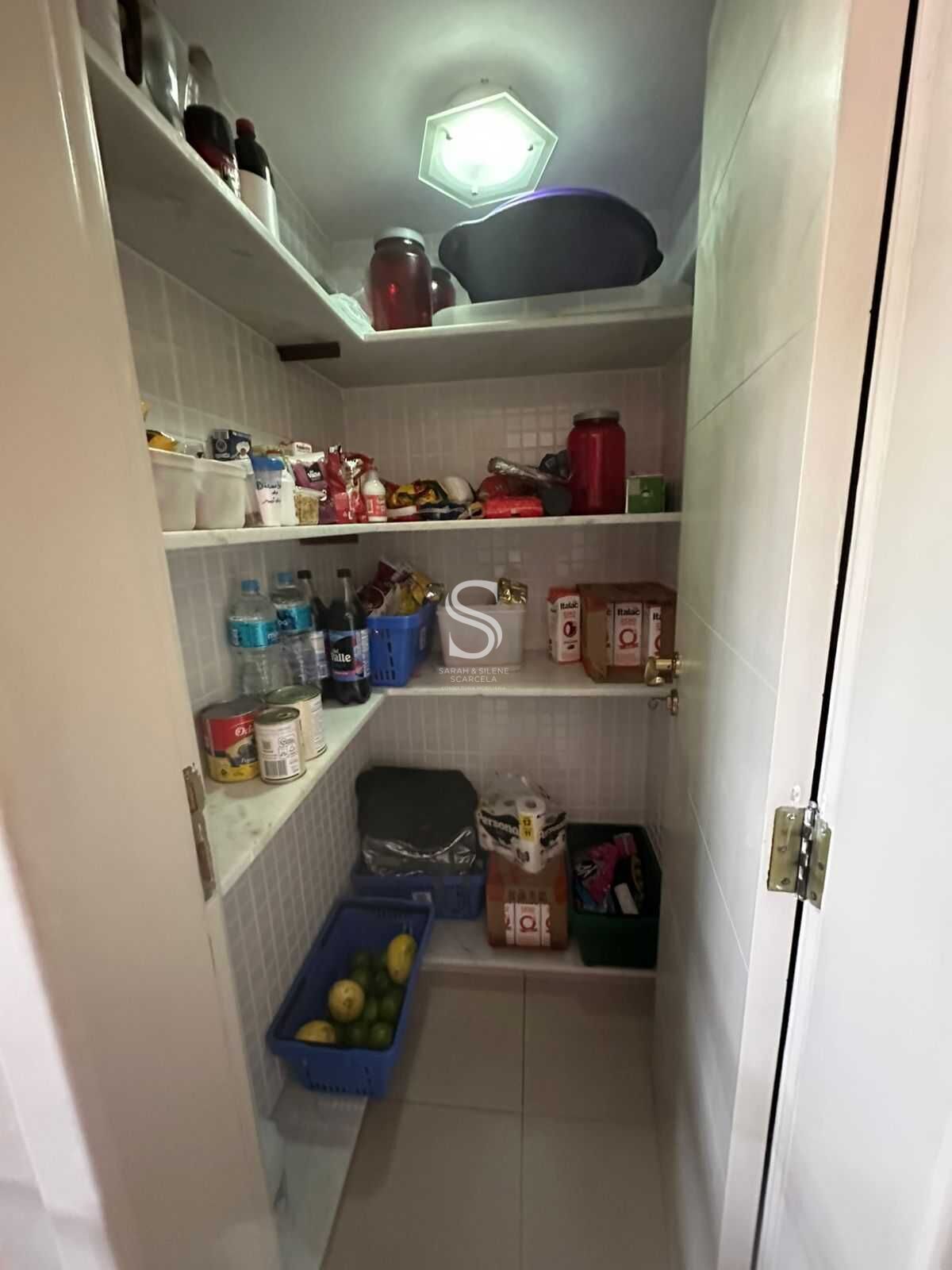 Apartamento à venda com 4 quartos, 215m² - Foto 8