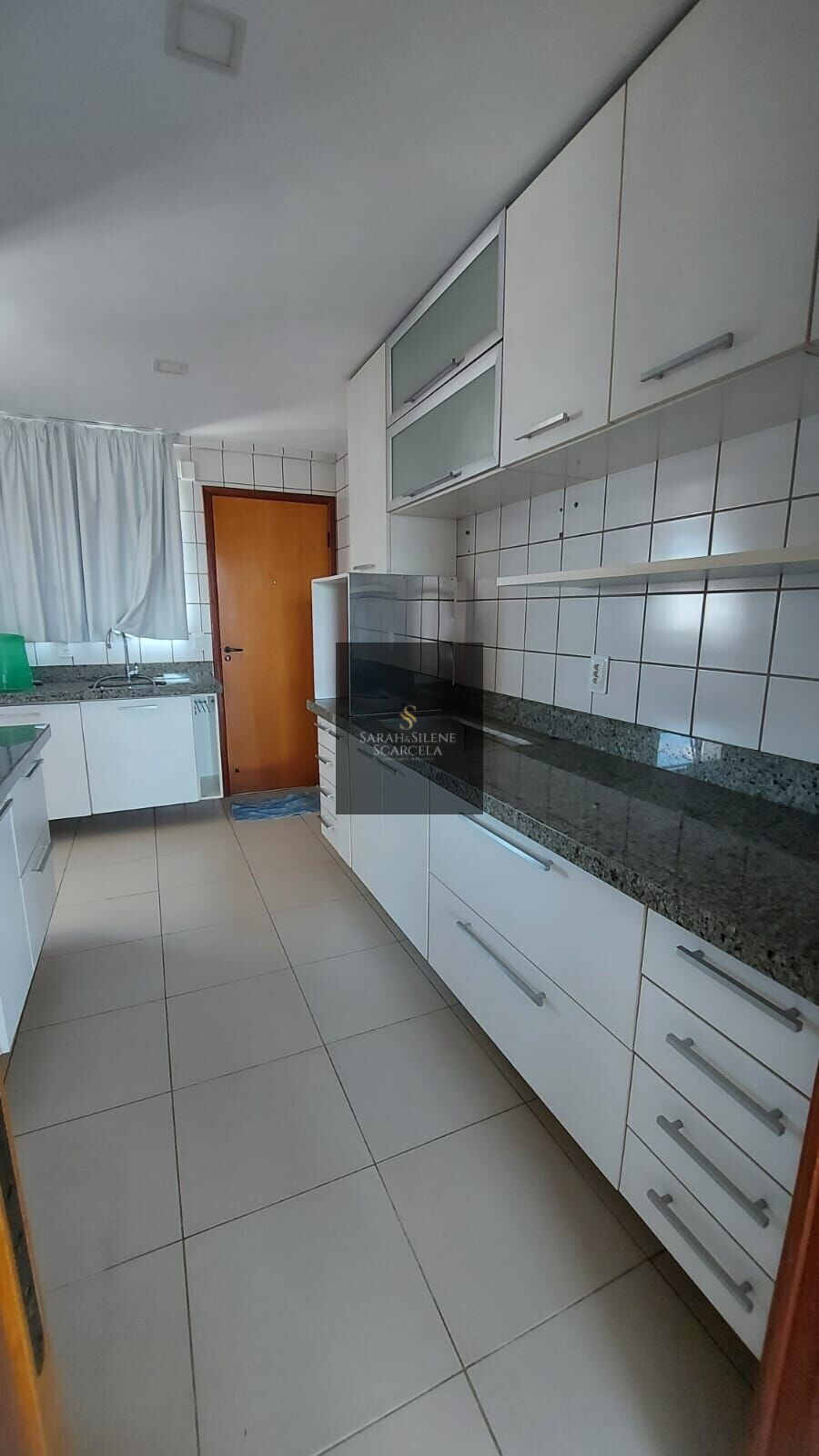 Apartamento à venda com 3 quartos, 137m² - Foto 29