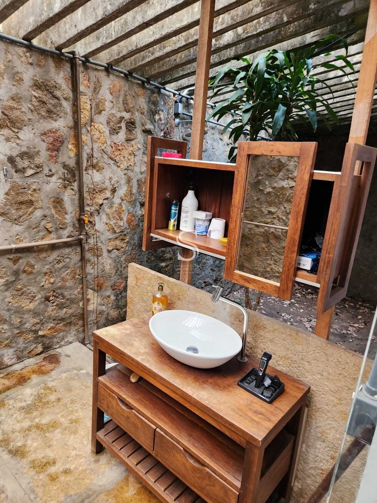 Casa à venda com 9 quartos, 233m² - Foto 43