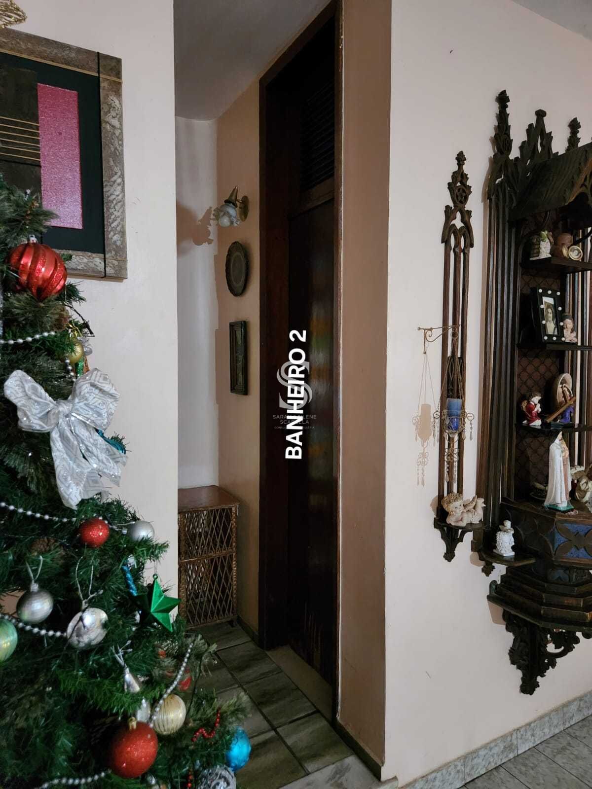 Casa à venda com 9 quartos, 233m² - Foto 19