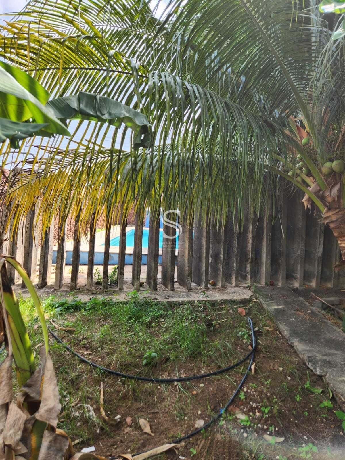 Casa à venda com 9 quartos, 233m² - Foto 2