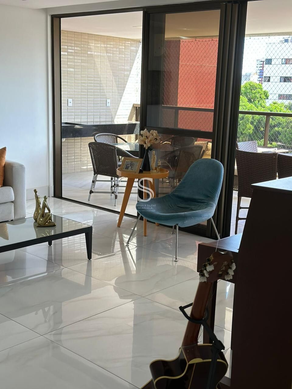 Apartamento à venda com 4 quartos, 259m² - Foto 4