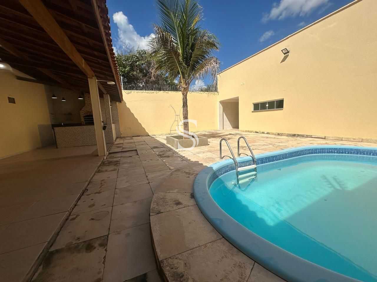 Casa à venda com 3 quartos, 220m² - Foto 6