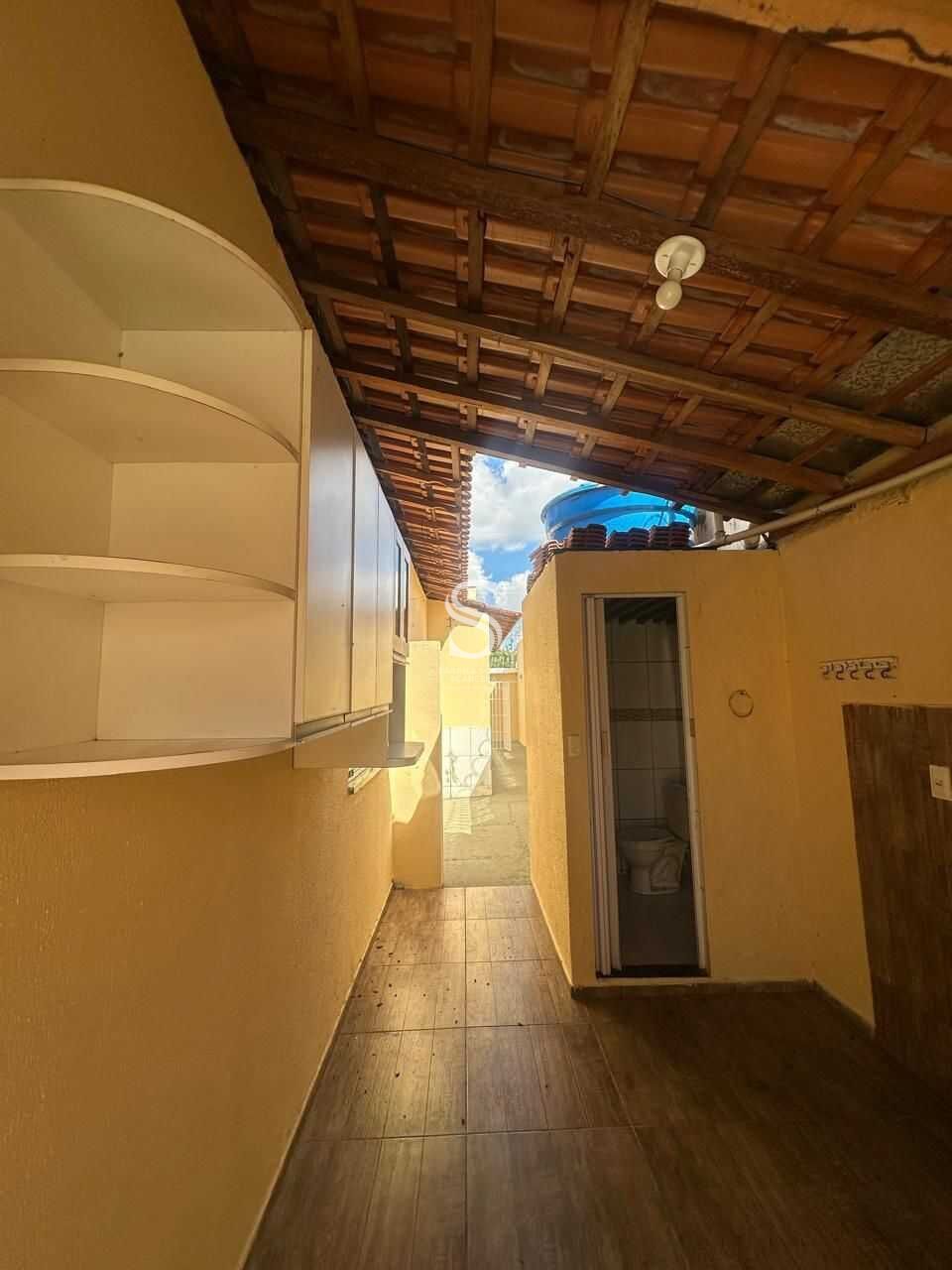 Casa à venda com 3 quartos, 220m² - Foto 18