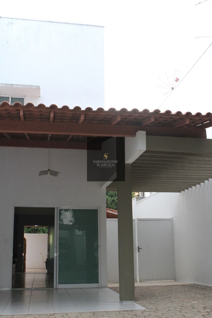 Casa de Condomínio à venda com 4 quartos, 144m² - Foto 2