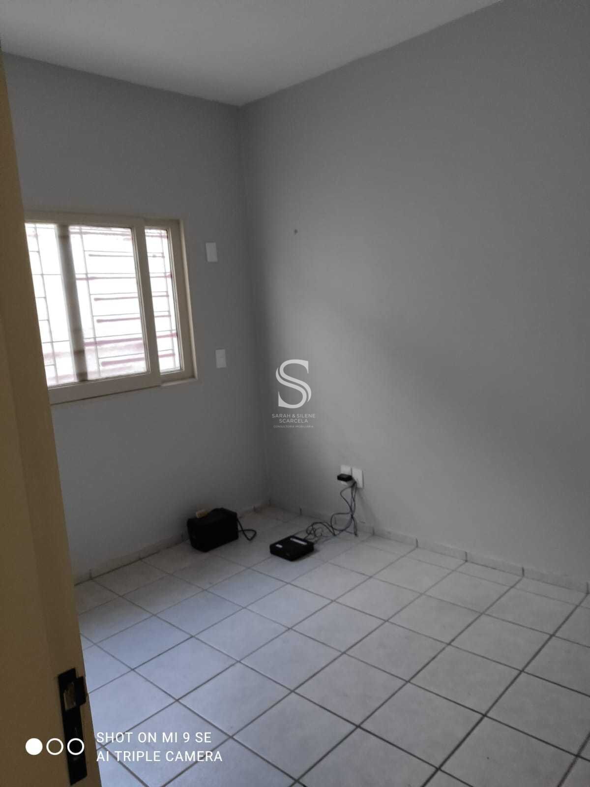 Casa à venda com 3 quartos, 200m² - Foto 17