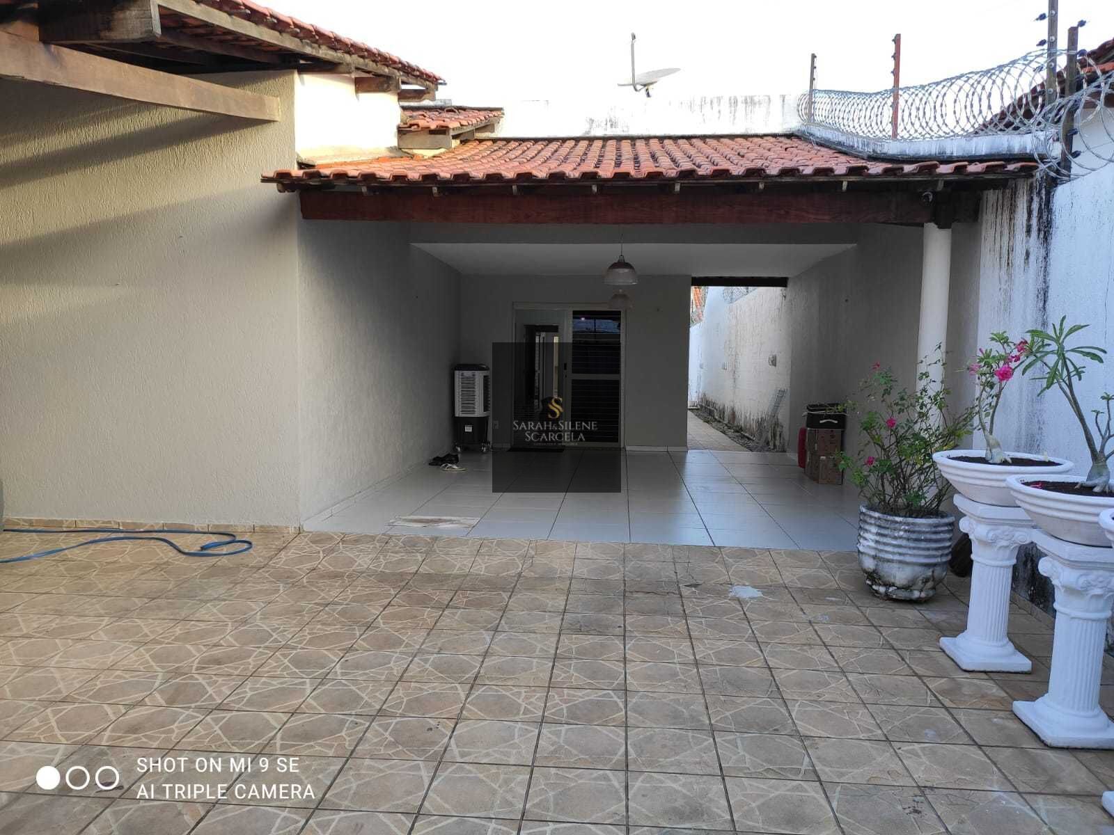 Casa à venda com 3 quartos, 200m² - Foto 4