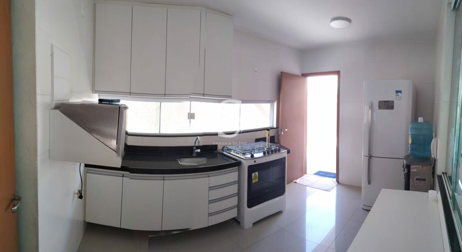 Casa à venda com 4 quartos, 180m² - Foto 9