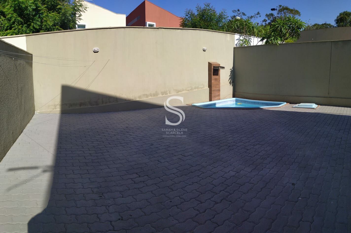 Casa à venda com 4 quartos, 180m² - Foto 12