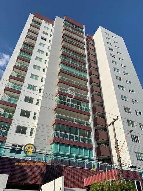 Apartamento à venda com 3 quartos, 161m² - Foto 1