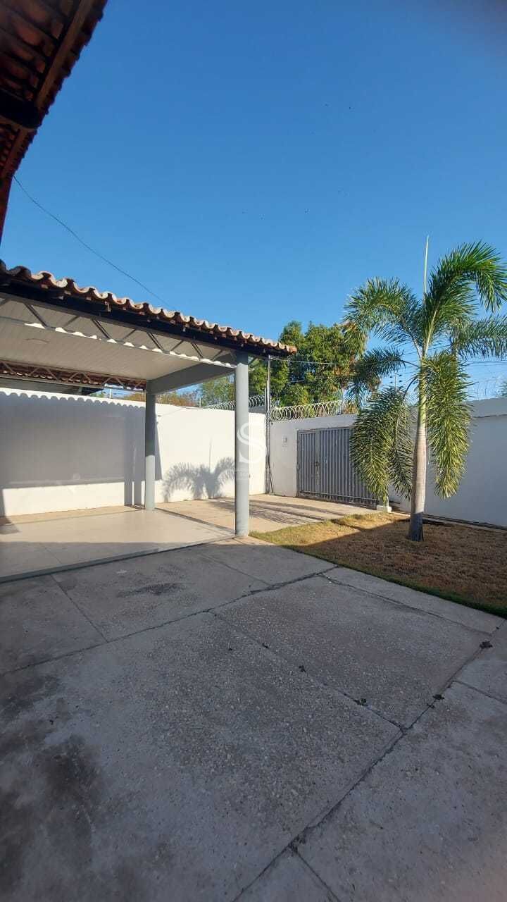 Casa à venda com 3 quartos, 90m² - Foto 20