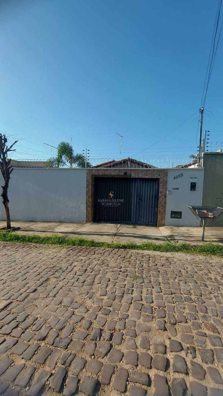 Casa à venda com 3 quartos, 90m² - Foto 4