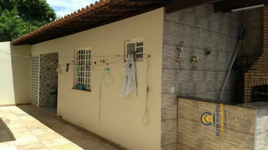 Casa à venda com 3 quartos, 30m² - Foto 4