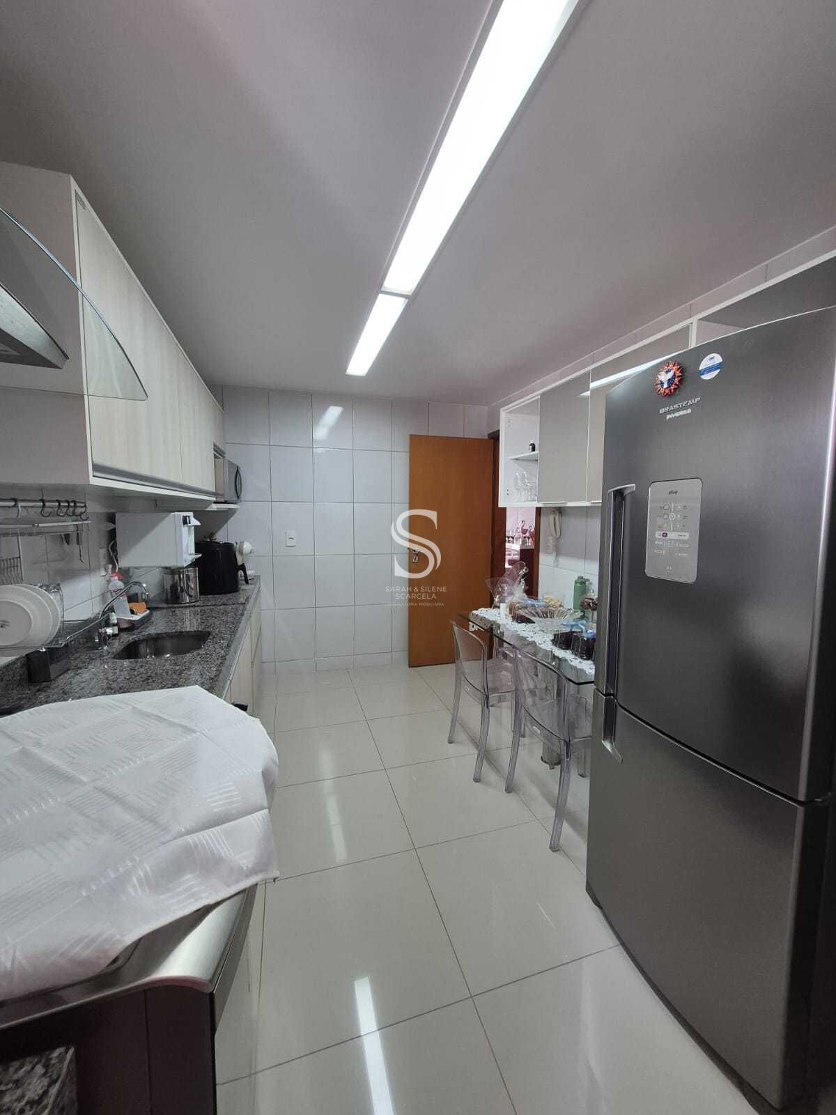 Apartamento à venda com 3 quartos, 130m² - Foto 12