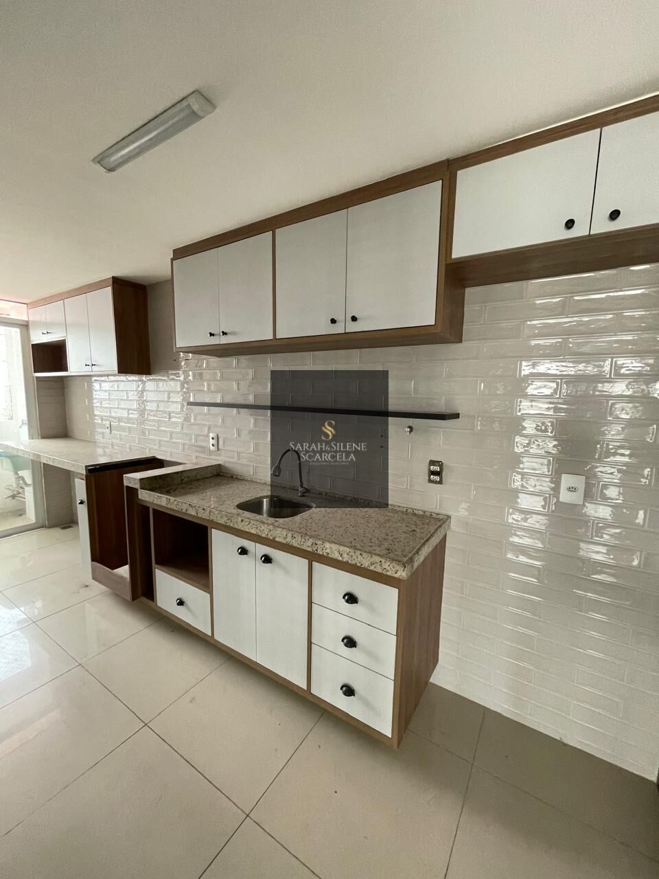 Apartamento à venda com 3 quartos, 84m² - Foto 4