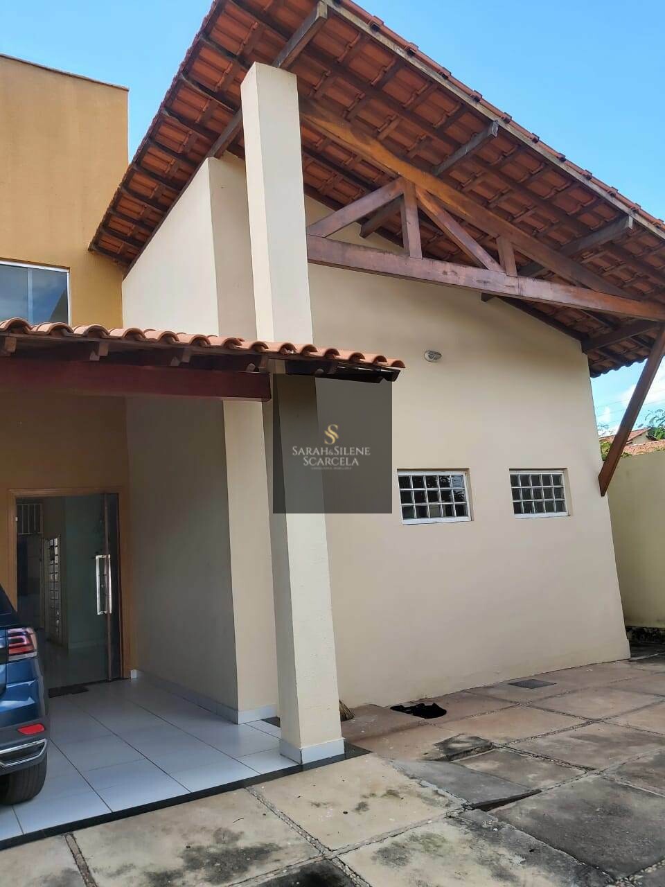 Casa à venda com 3 quartos, 243m² - Foto 4