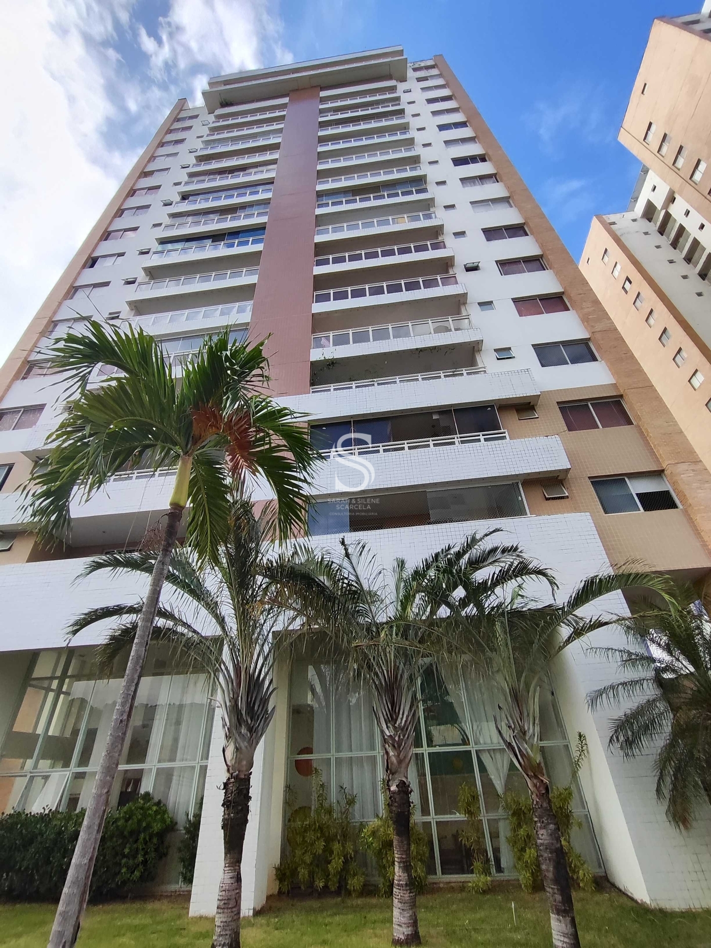 Apartamento à venda com 4 quartos, 105m² - Foto 3