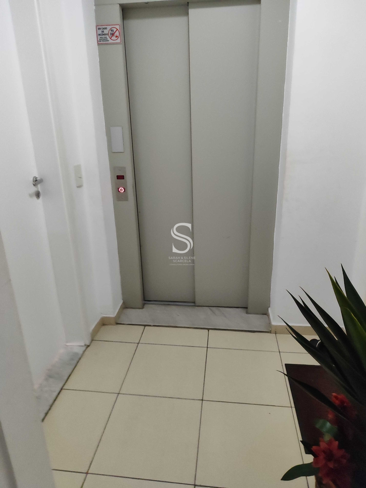 Apartamento à venda com 4 quartos, 105m² - Foto 17